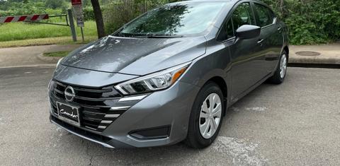 Nissan Versa 2024