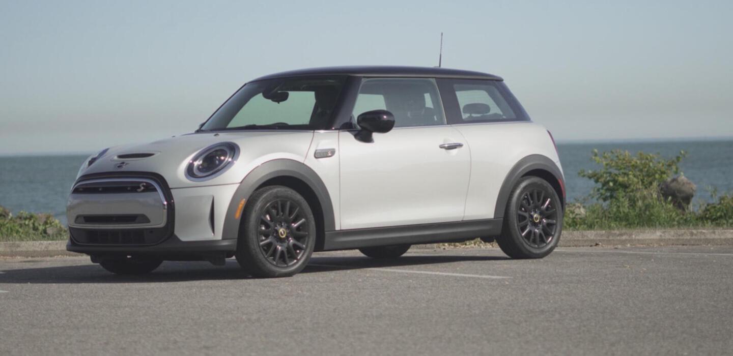 MINI Hardtop 2 Door 2022 rental in Lakewood, OH by Grey | Turo