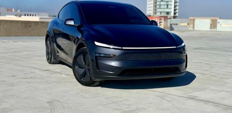 Tesla Model Y 2026