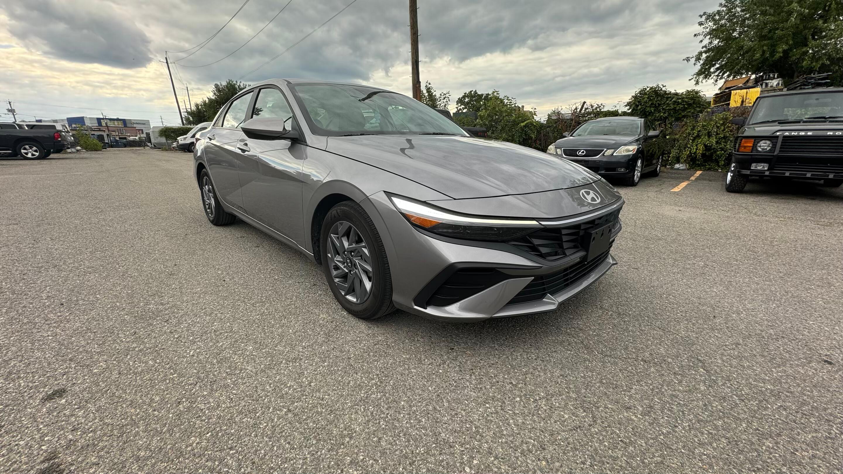 Hyundai Elantra 2024 in 
