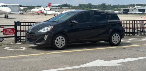 Toyota Prius c 2016