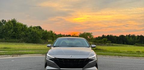 Hyundai Elantra 2023