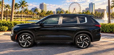 Mitsubishi Outlander 2023