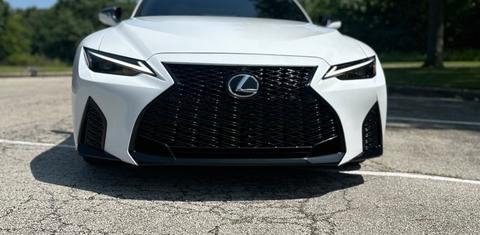 Lexus IS 2022