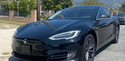 Tesla Model S 2018