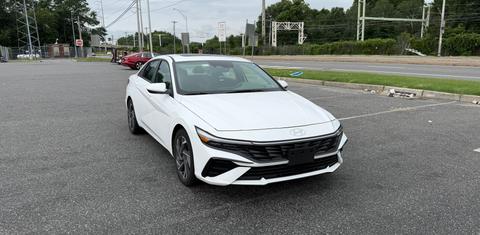 Hyundai Elantra 2025