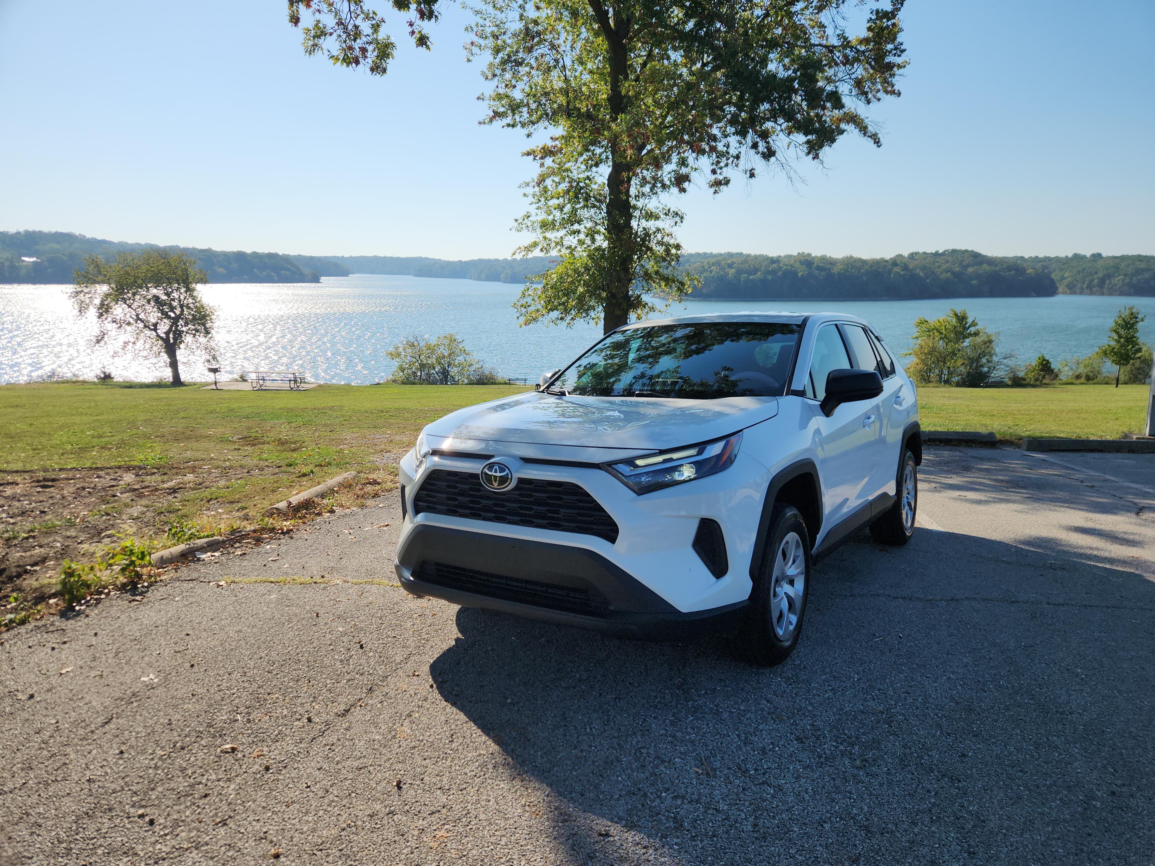 Toyota RAV4 2023 in Blue Springs, MO