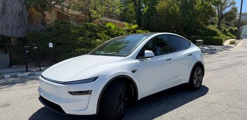 Tesla Model Y 2026