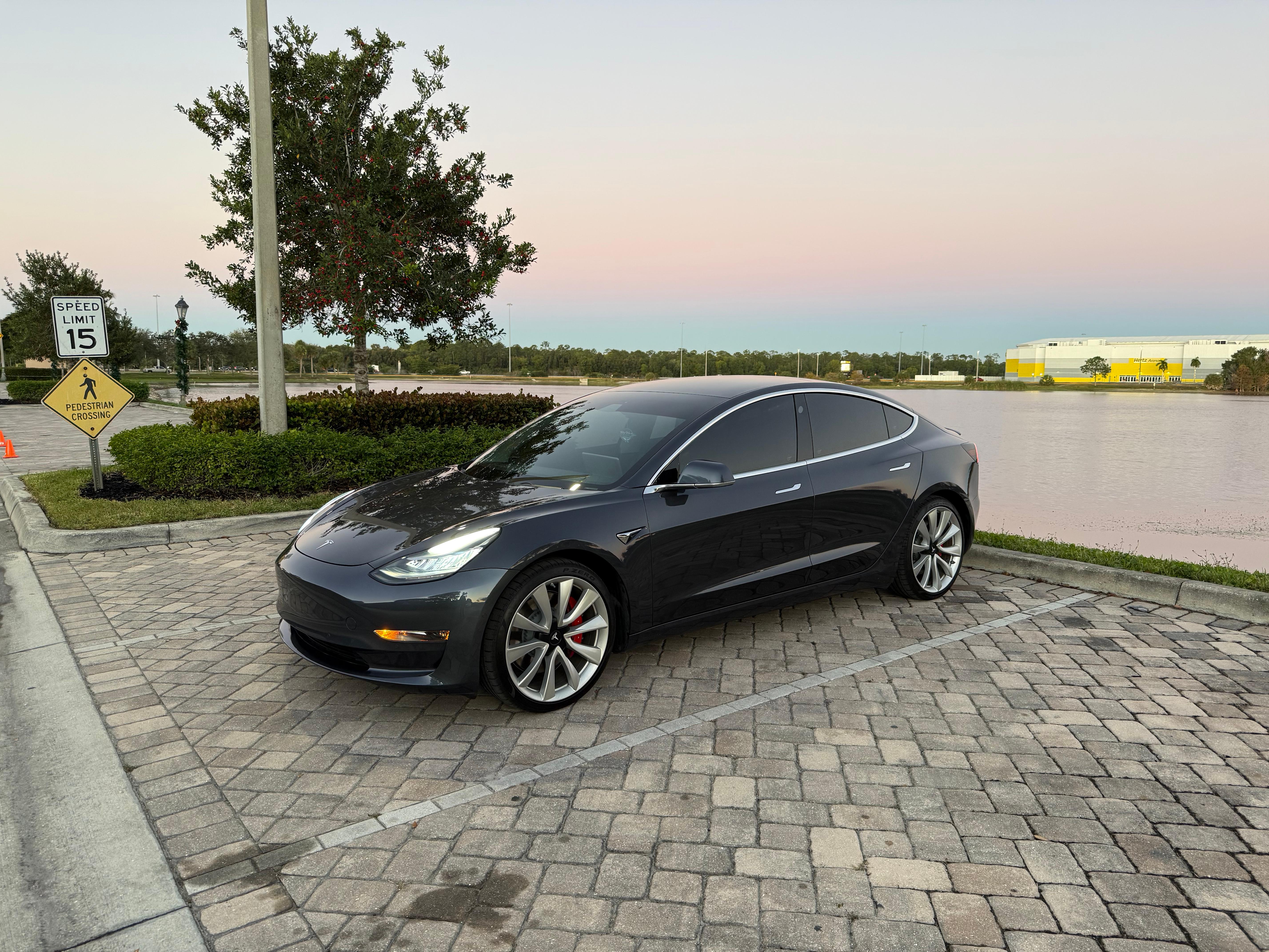 Tesla Model 3 2019 in 