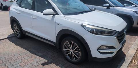 Hyundai TUCSON 2016