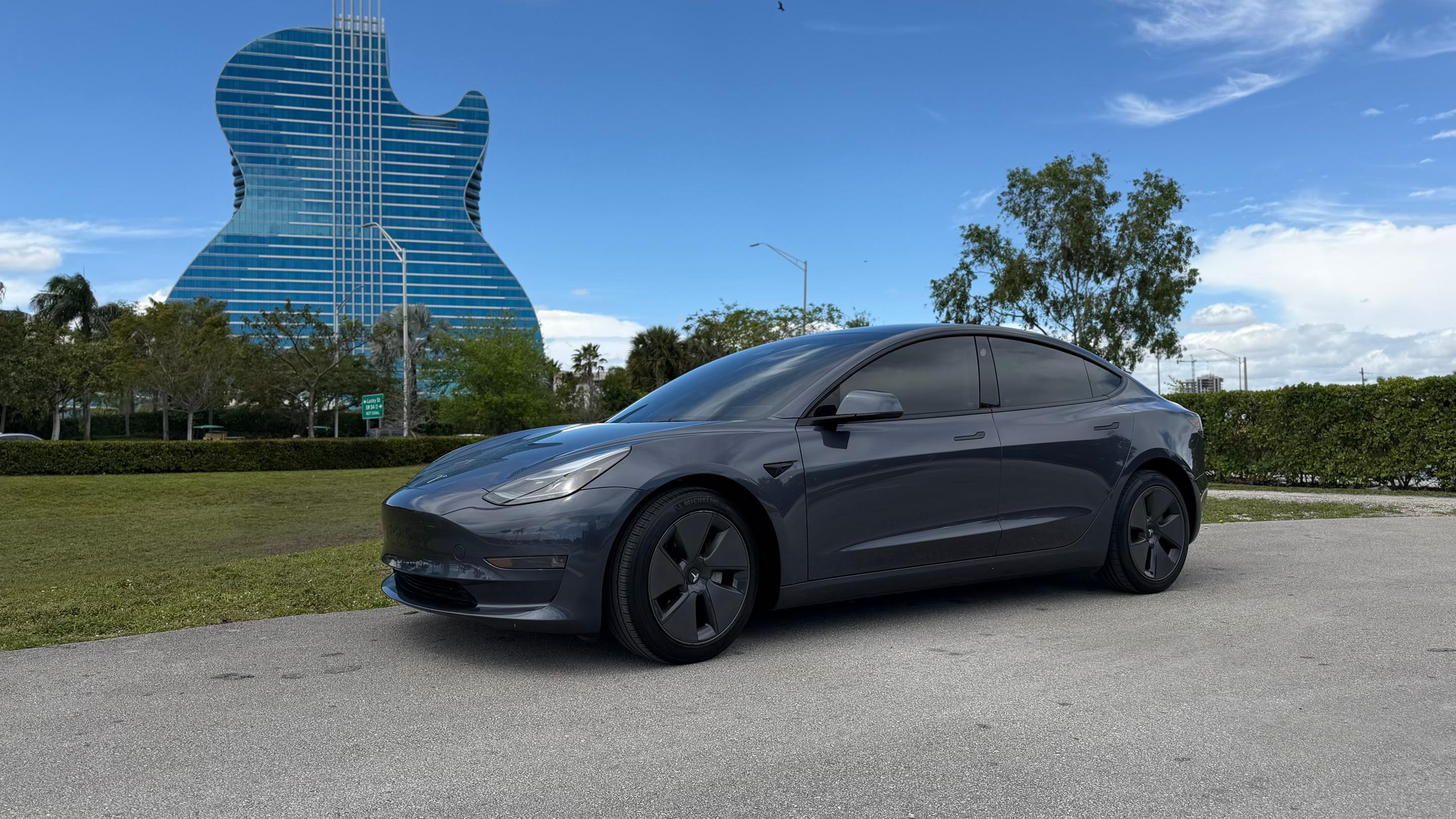Tesla Model 3 2023 in Miami, FL