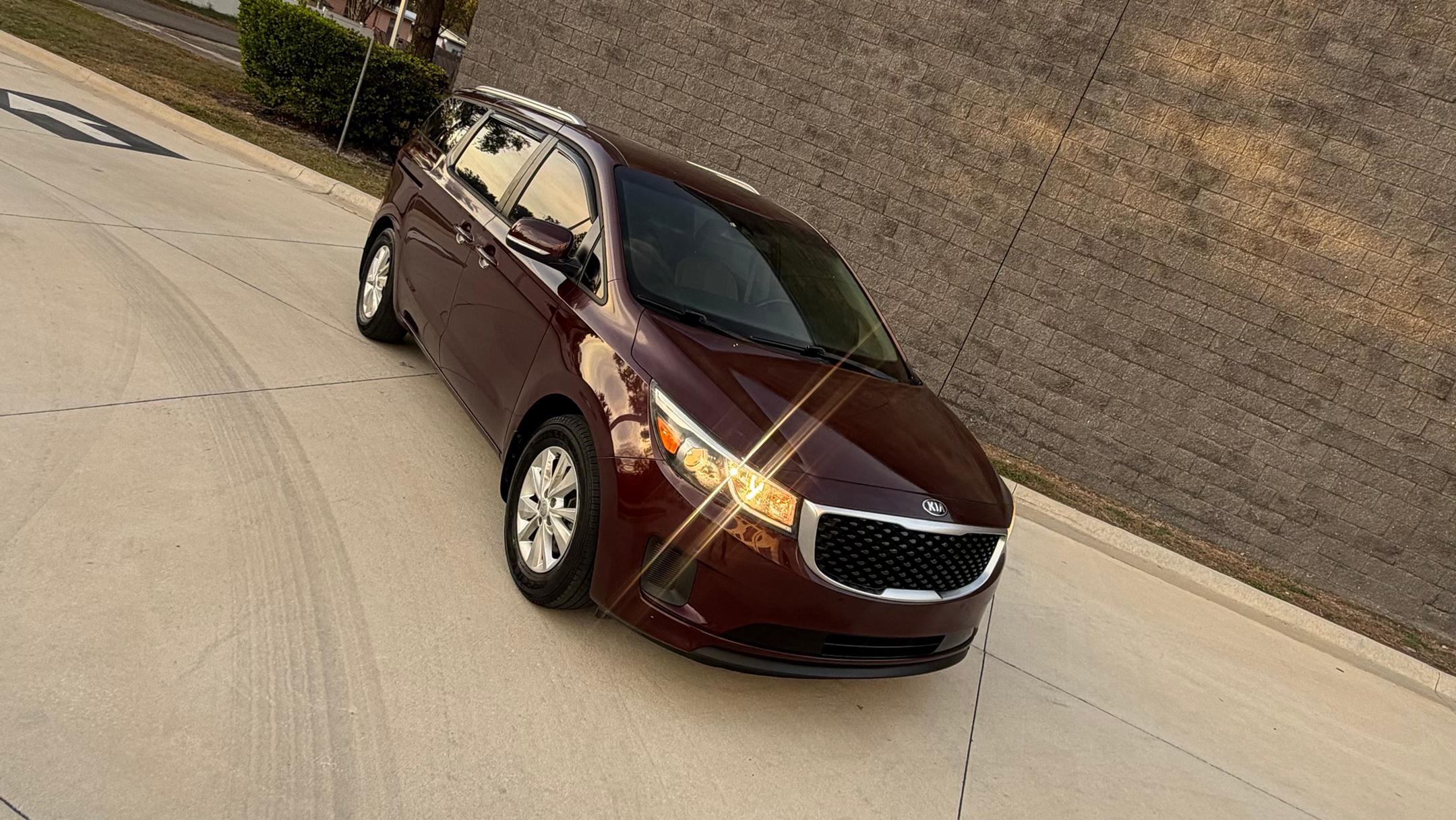 Kia Sedona 2017 in 