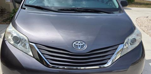 Toyota Sienna 2016