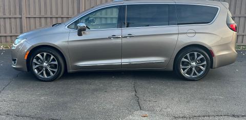 Chrysler Pacifica 2017