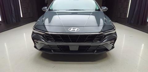Hyundai Elantra 2025
