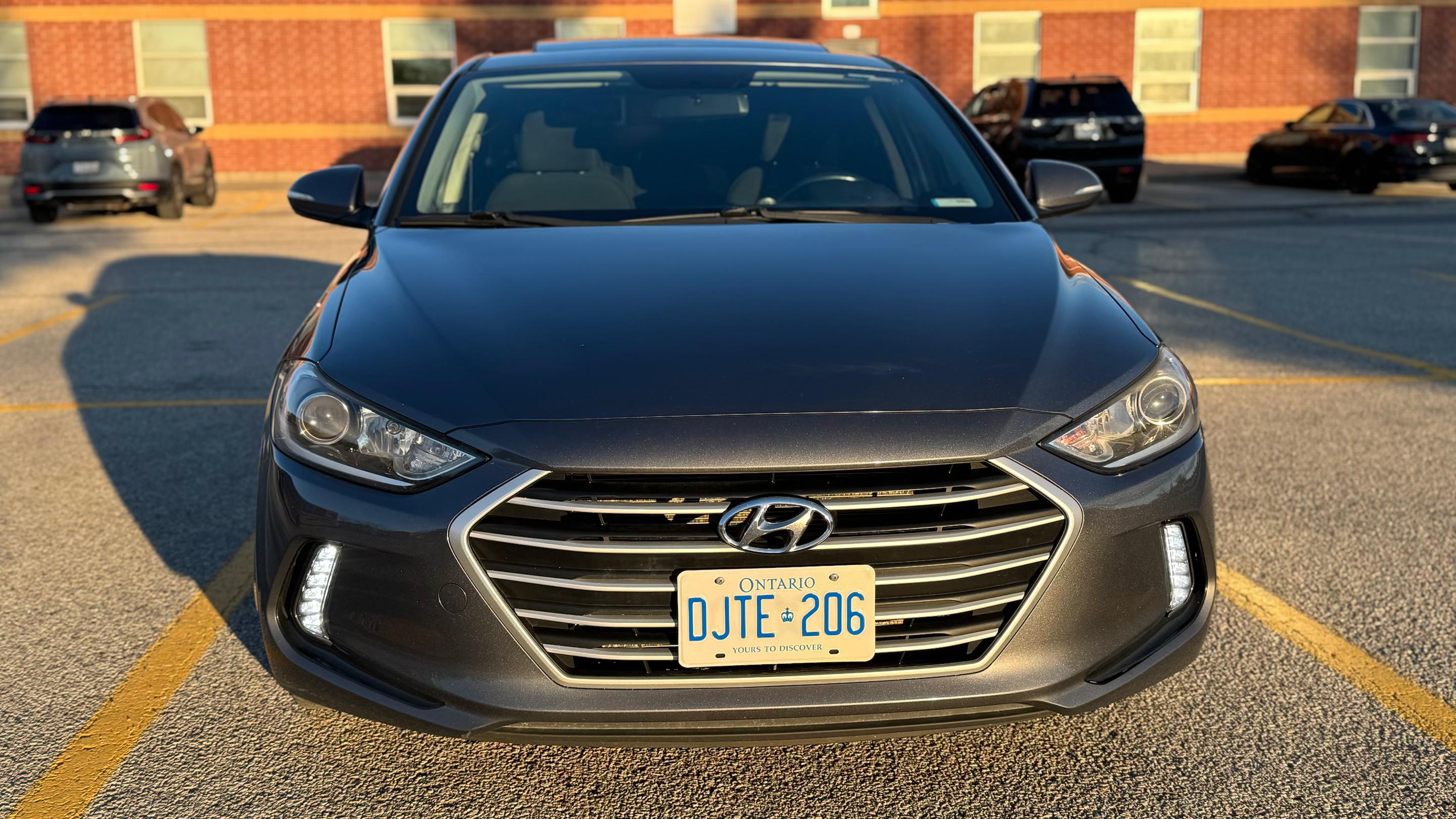 Hyundai Elantra 2018 à 