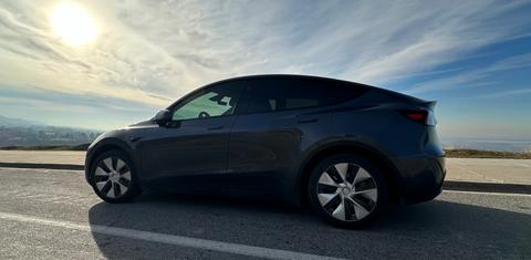 Tesla Model Y 2023