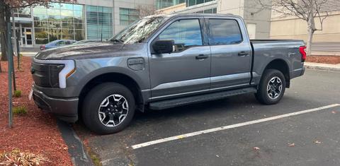 Ford F-150 Lightning 2023