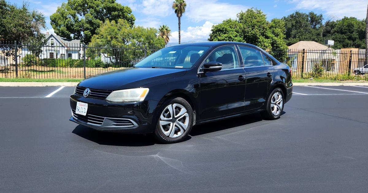 Volkswagen Jetta 2013 rental in Pomona, CA by Omar A. Turo