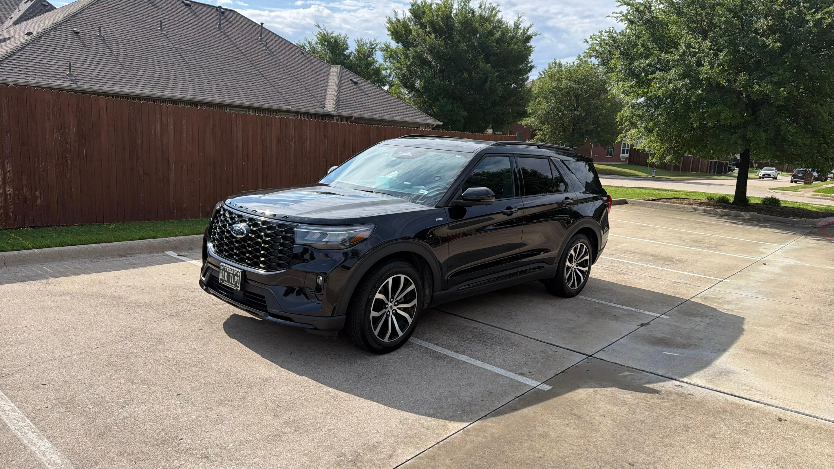 Ford Explorer 2025 in Murphy, TX