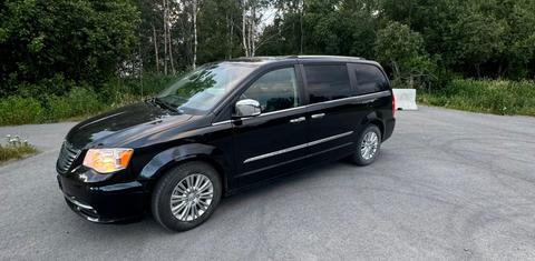 Chrysler Town & Country 2016