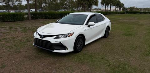 Toyota Camry Hybrid 2021