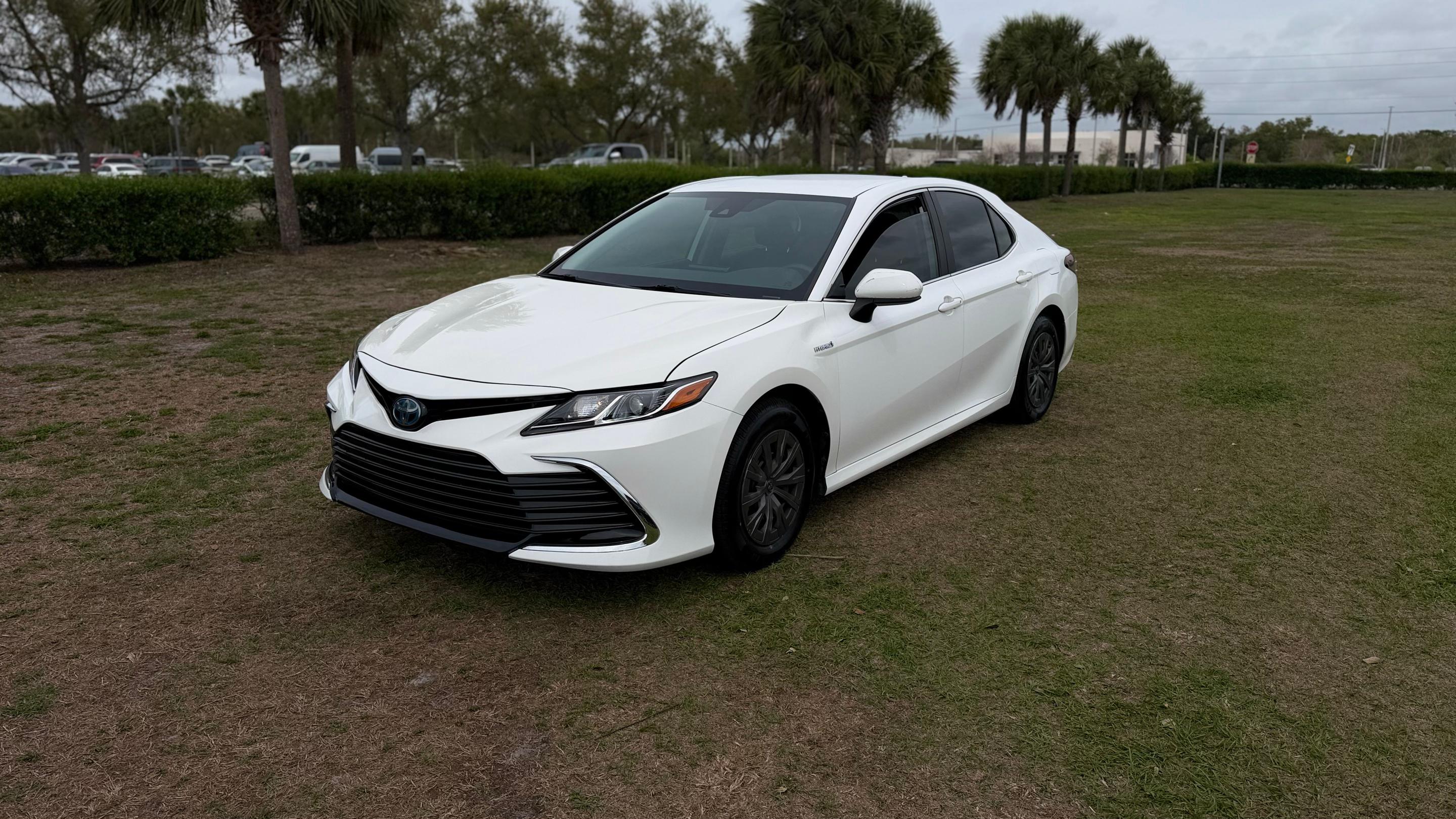 Toyota Camry Hybrid 2021 in Tampa, FL