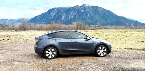 Tesla Model Y 2022