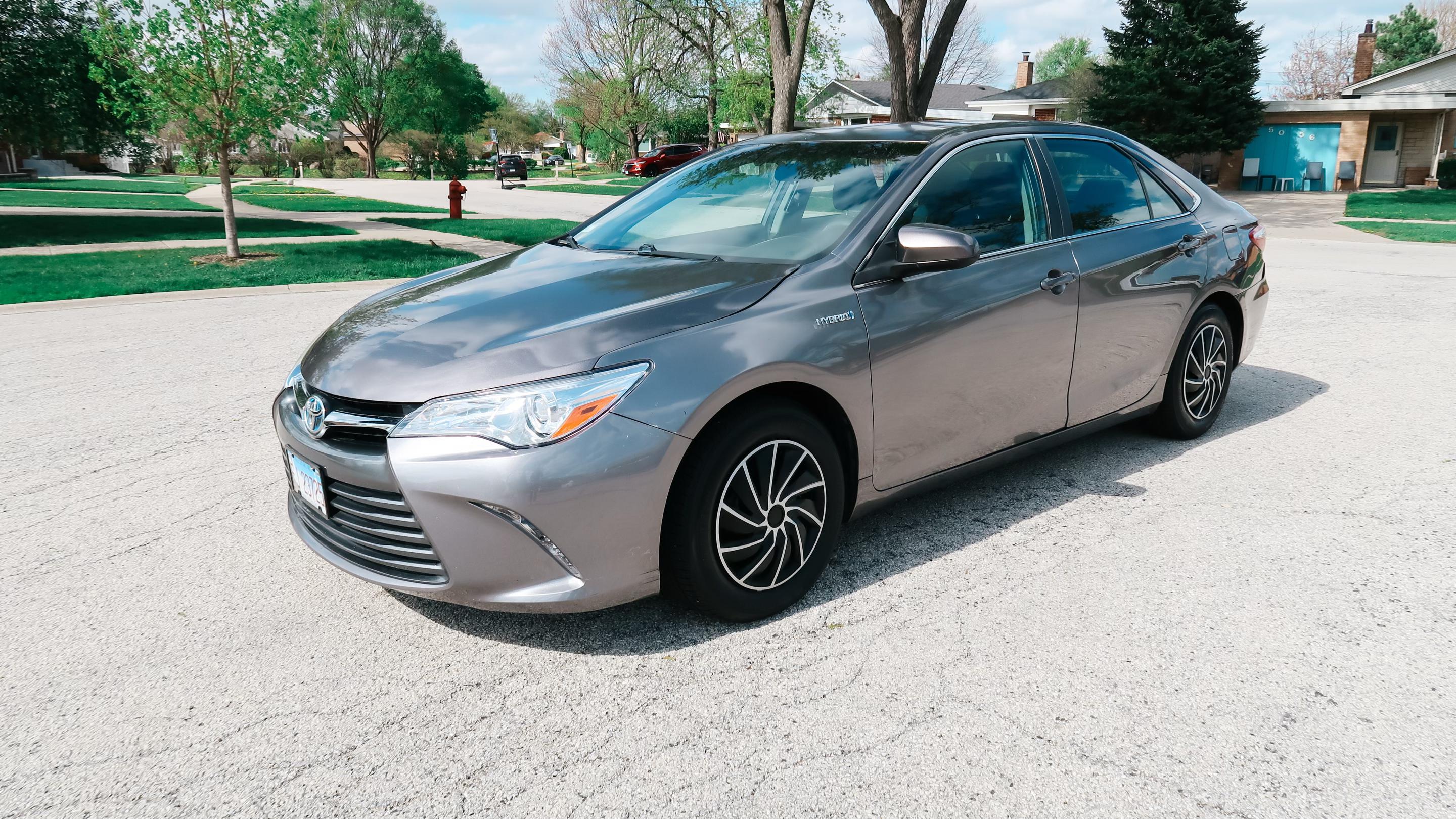 Toyota Camry Hybrid 2015 in Oak Lawn, IL