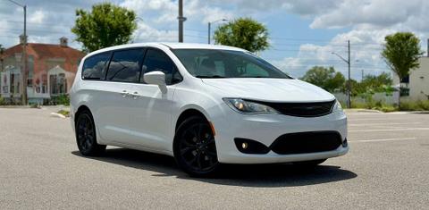 Chrysler Pacifica 2019