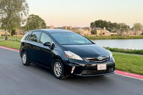 Toyota Prius v car