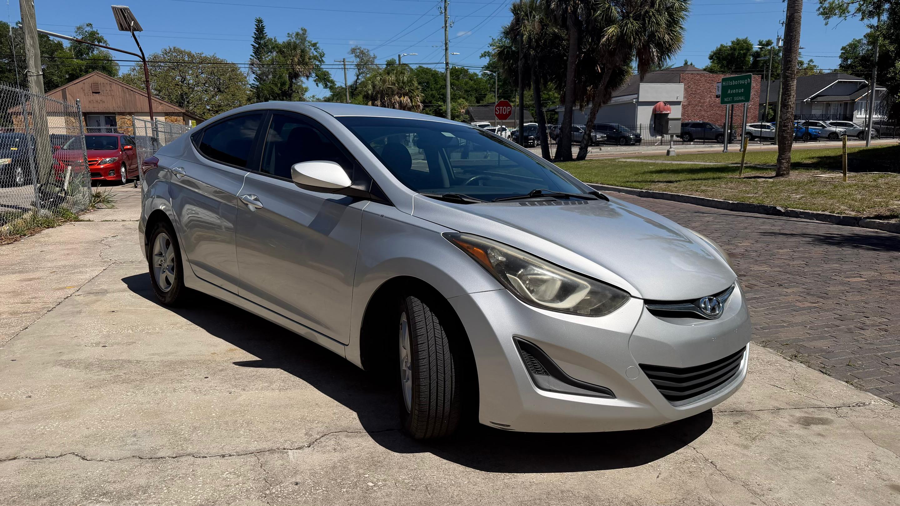 Hyundai Elantra 2014 in 