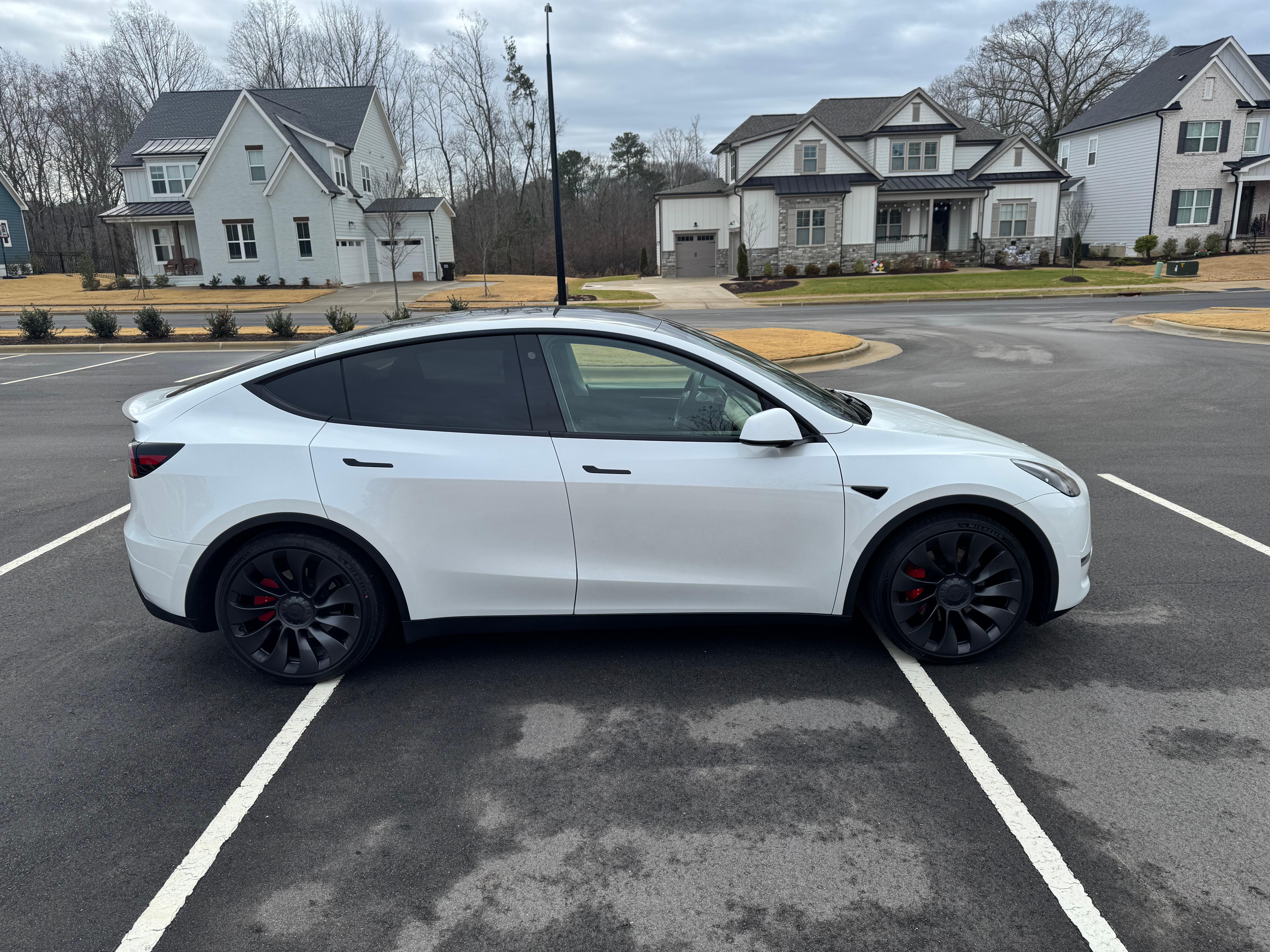 Tesla Model Y 2023 in Cary, NC