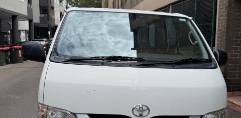 Toyota HIACE 2017