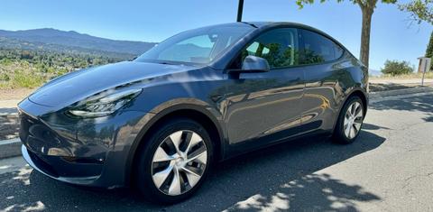 Tesla Model Y 2022