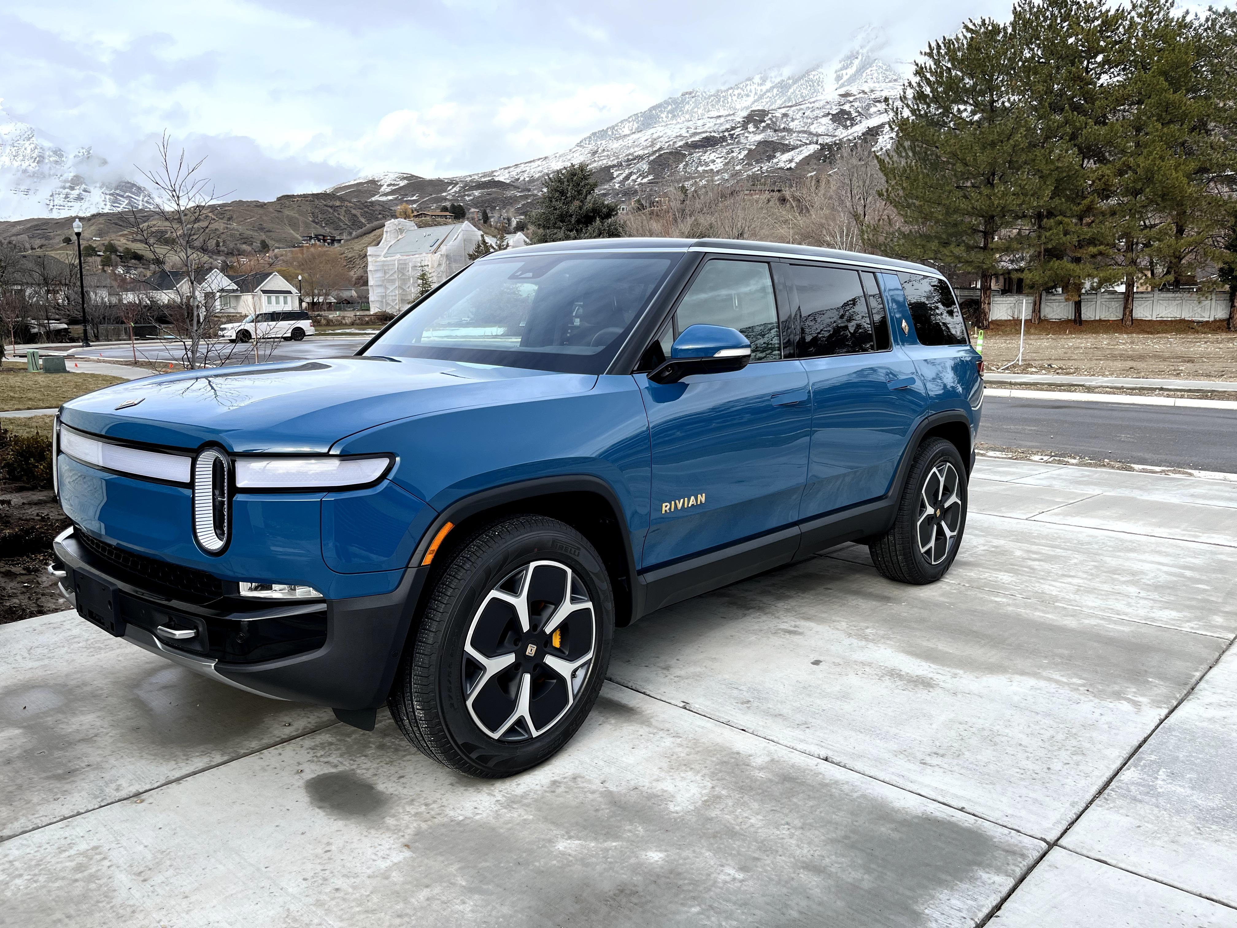 Rivian R1S 2023 in Provo, UT