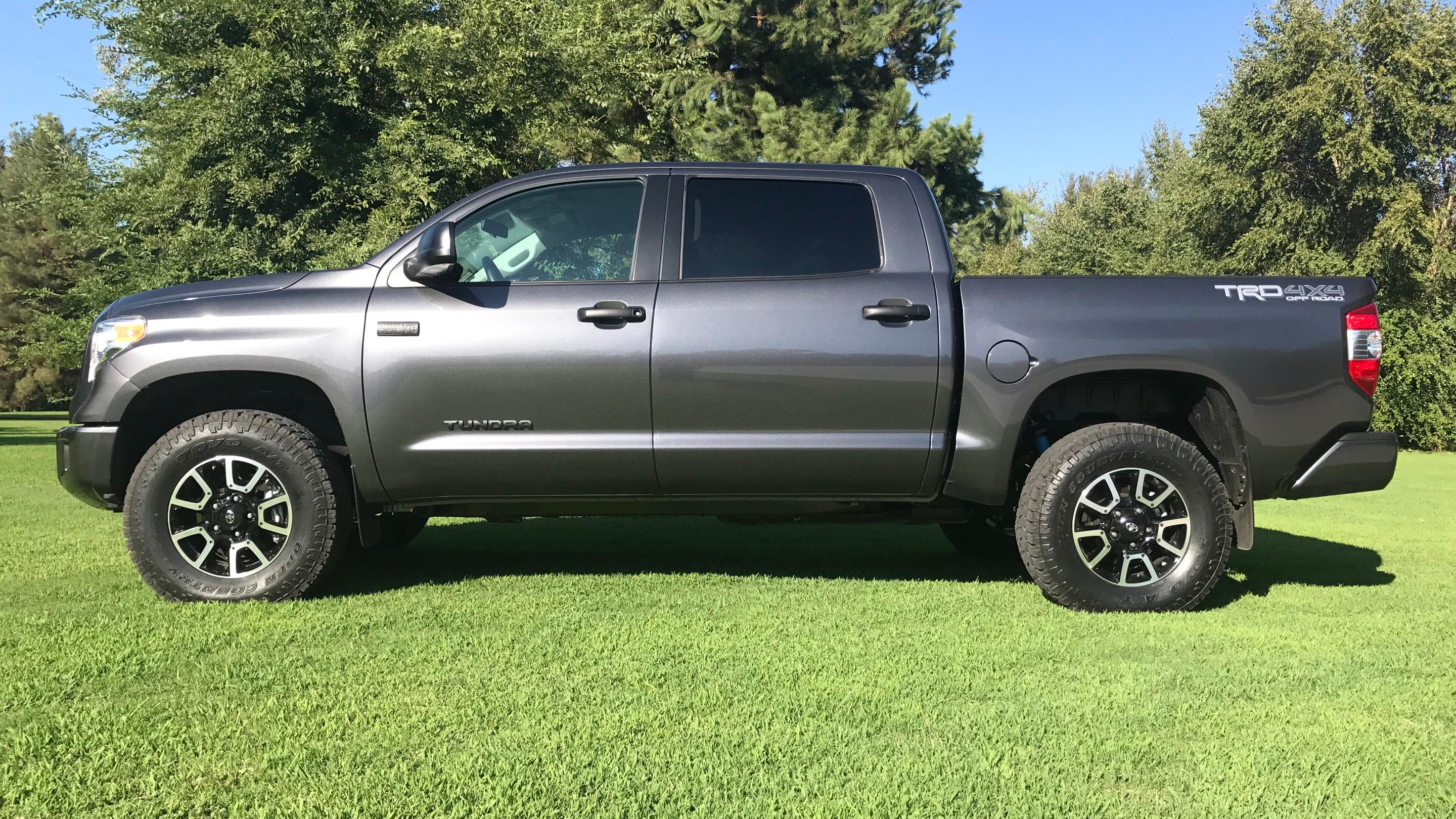 Toyota Tundra 2017 in 
