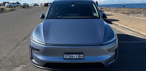 Tesla MODEL Y 2025