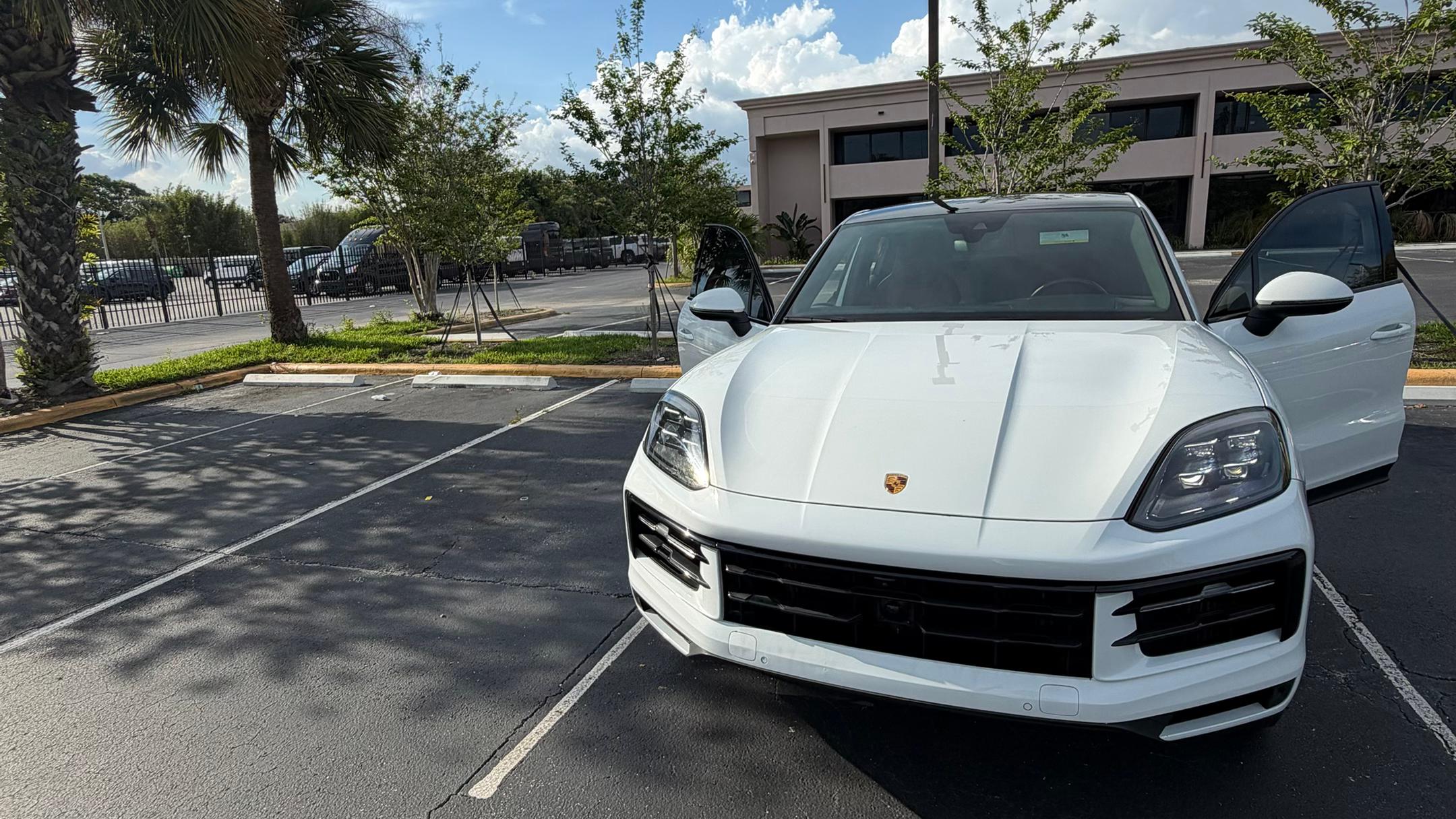 Porsche Cayenne 2024 in Orlando, FL