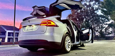 Tesla Model X 2018