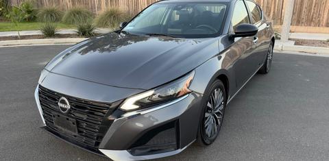 Nissan Altima 2025