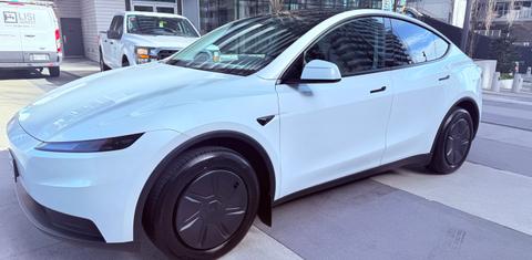 Tesla Model Y 2026