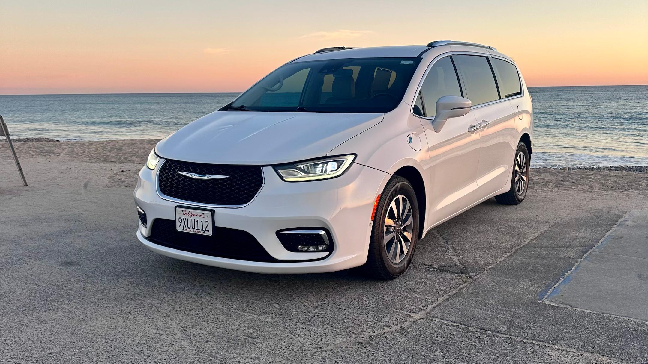 Chrysler Pacifica 2021 in 