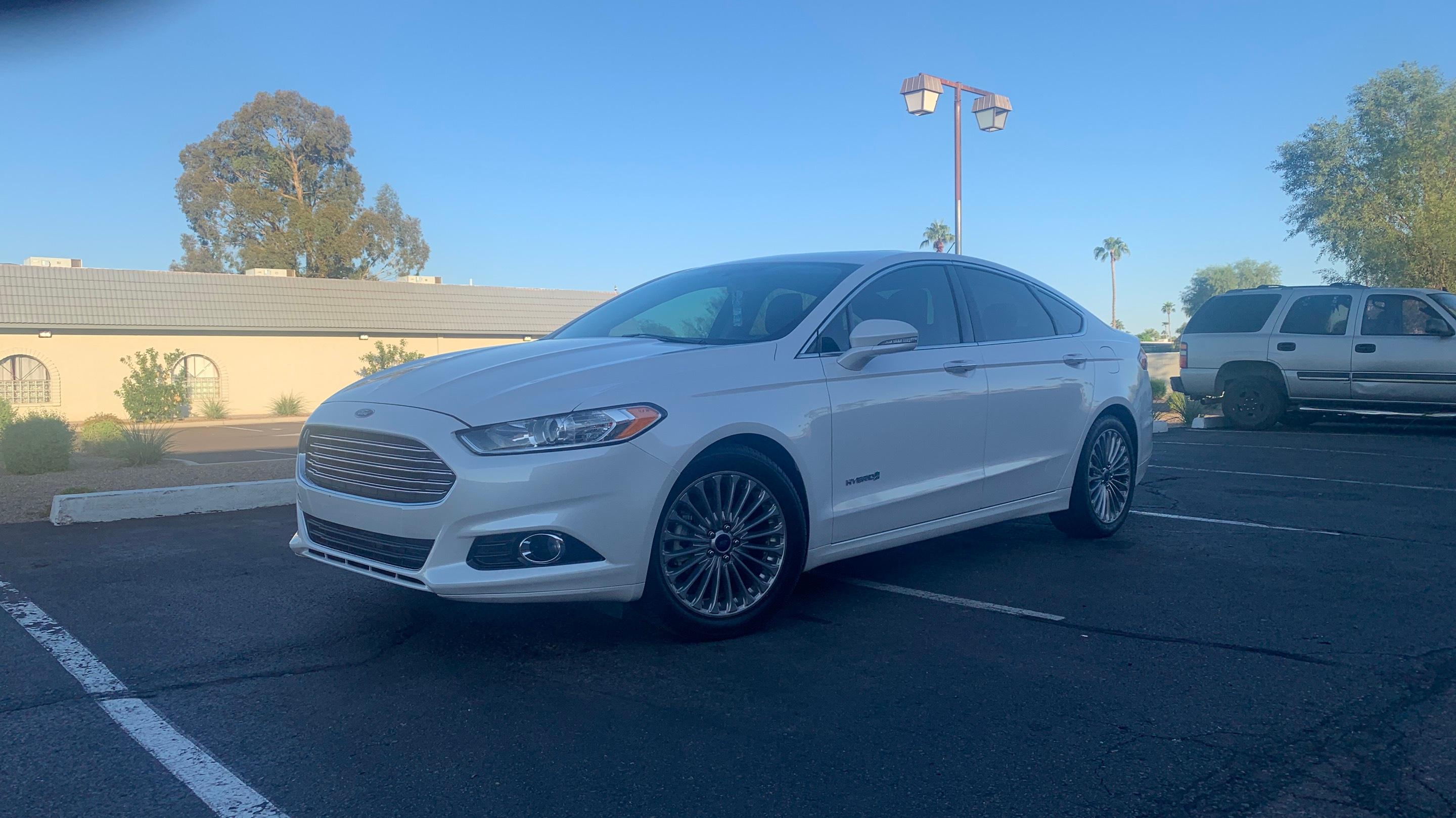 Ford Fusion Hybrid 2013 in 