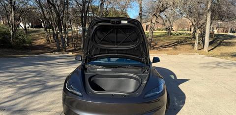 Tesla Model 3 2025