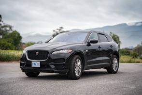 Jaguar F-Pace car