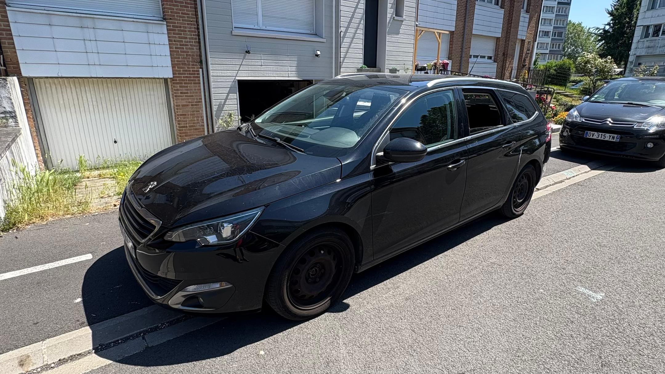 Peugeot 308 2014 à Aulnoy-lez-valenciennes