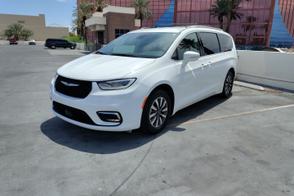 Chrysler Pacifica car