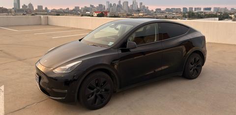 Tesla Model Y 2025