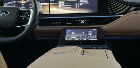 INFINITI QX80 2025